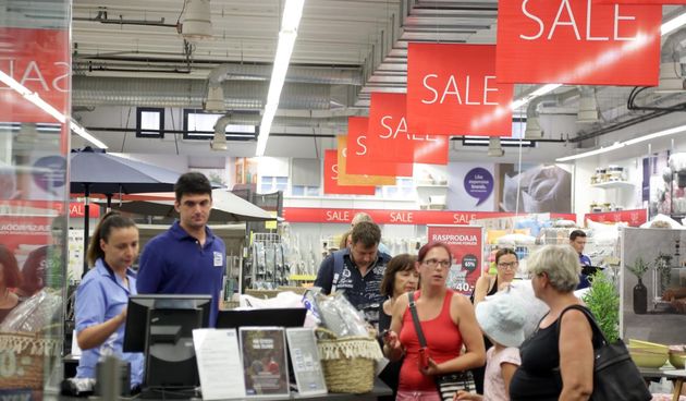 Počinju velika sezonska sniženja u Šibeniku