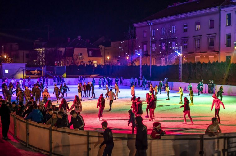 9_Advent u Karlovcu_ klizalište