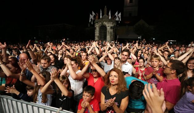 Koncert grupe Parni valjak u sklopu Zvjezdanog ljeta u Karlovcu