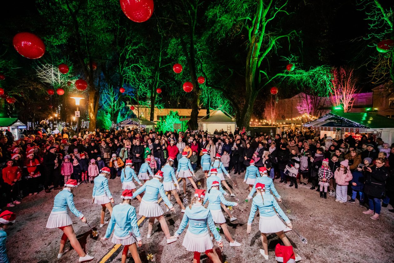 Advent u Karlovcu_Promenada Advent u Karlovcu_Promenada