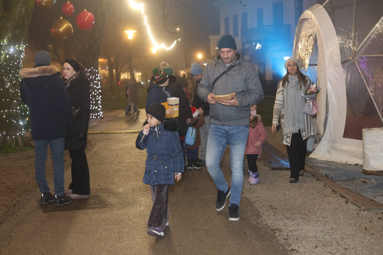 Advent_13.12.25 (19) Advent_13.12.25 (19)