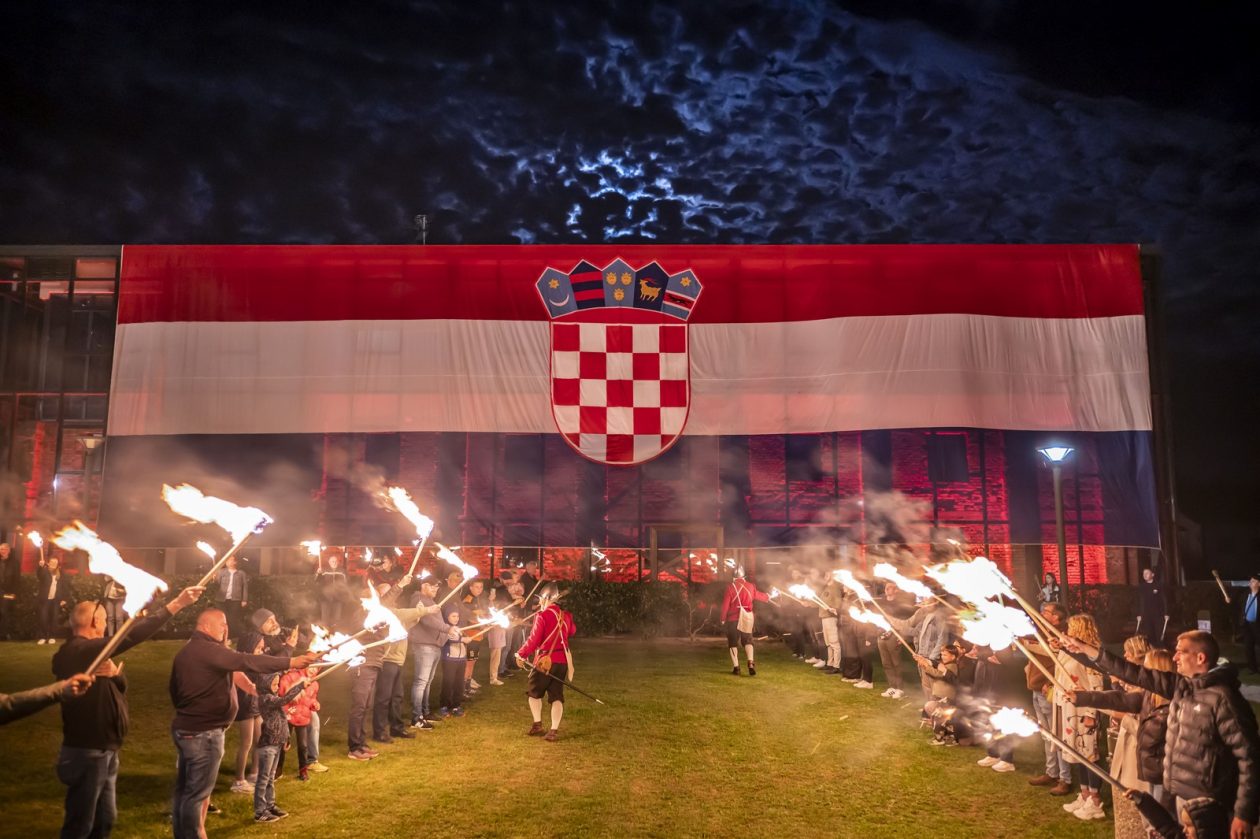 Bakljada na Turnju (2)