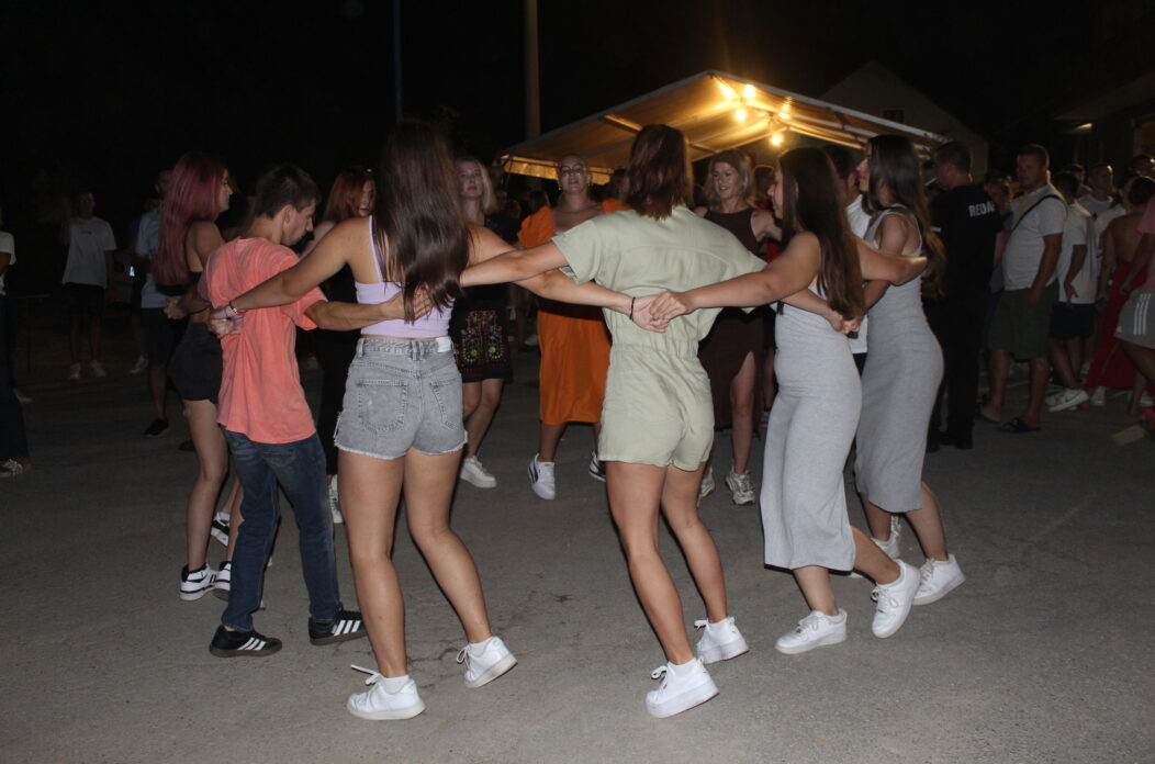 Foto Andriana 7 Foto Andriana 7