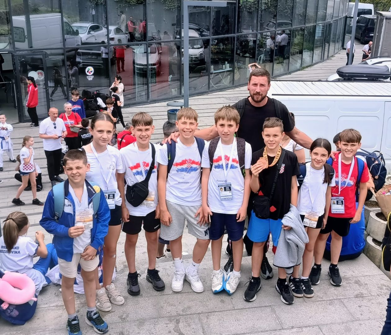 Grupna (2)
