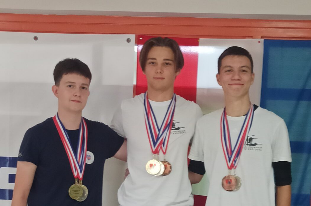 IMG_20250913_171453 IMG_20250913_171453