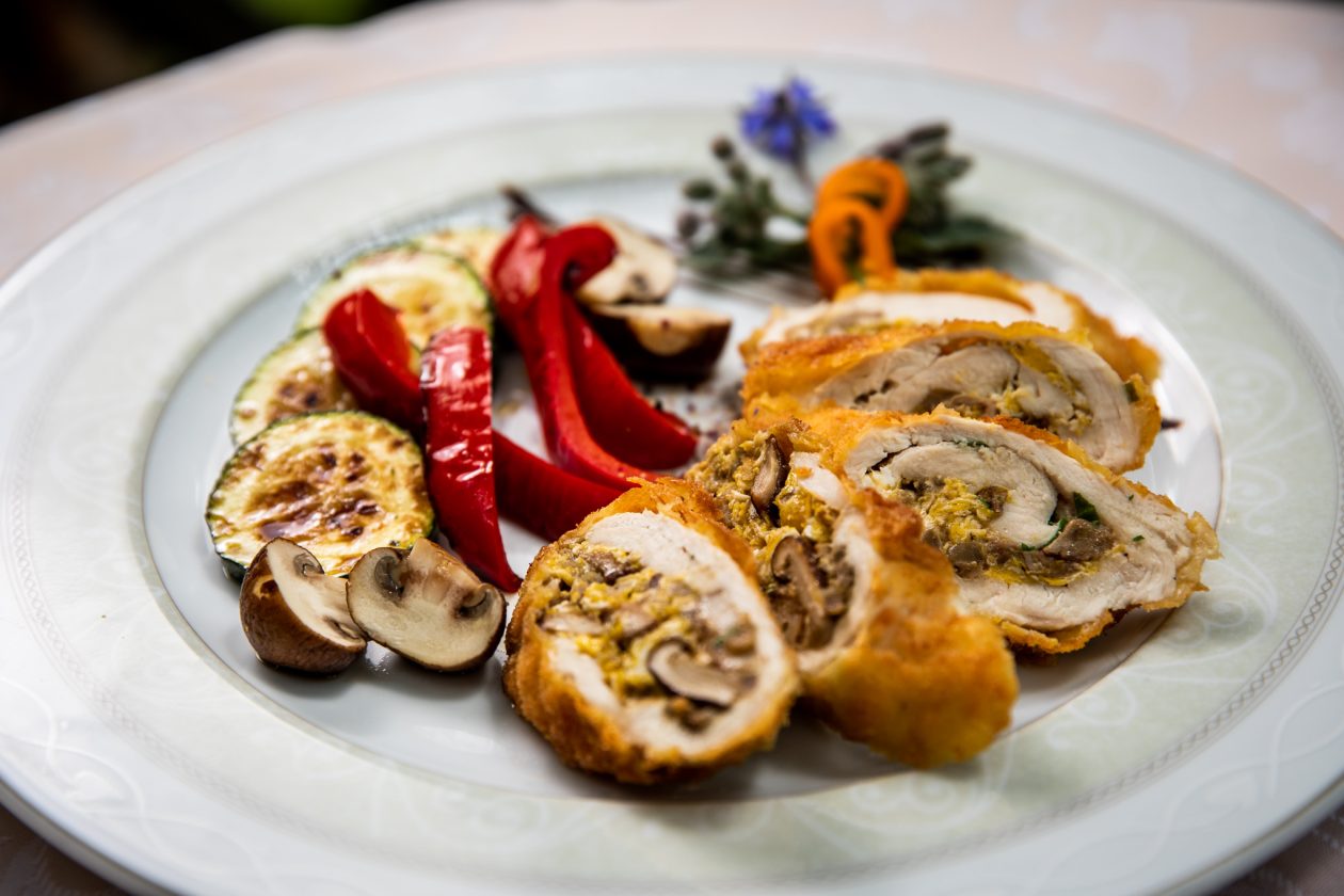 IzvanFokusa_jela s gljivama