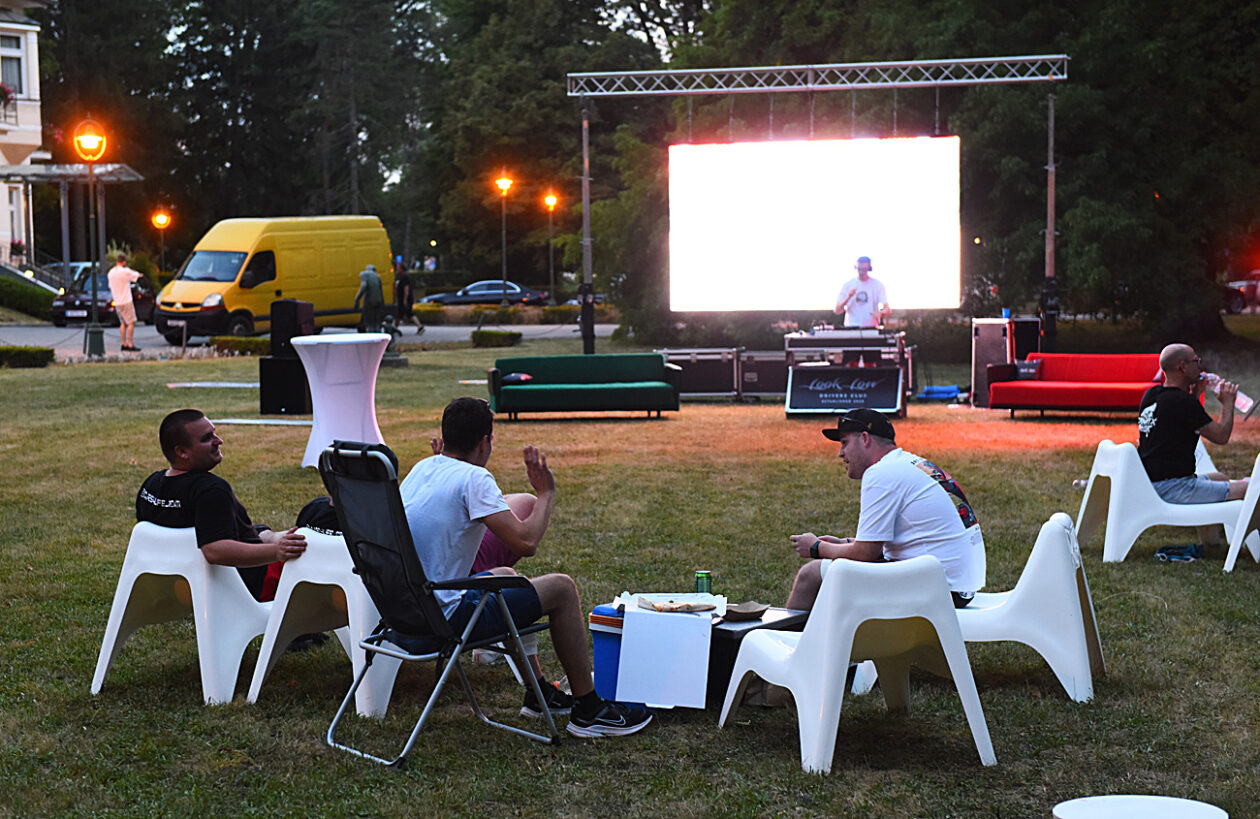 LookLow Event auti (6)