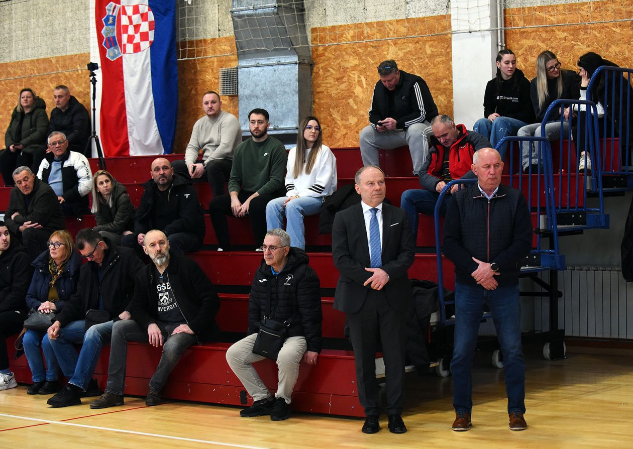 Memorijalni rukometni turnir Nebojsa Parezanin (23) Memorijalni rukometni turnir Nebojsa Parezanin (23)