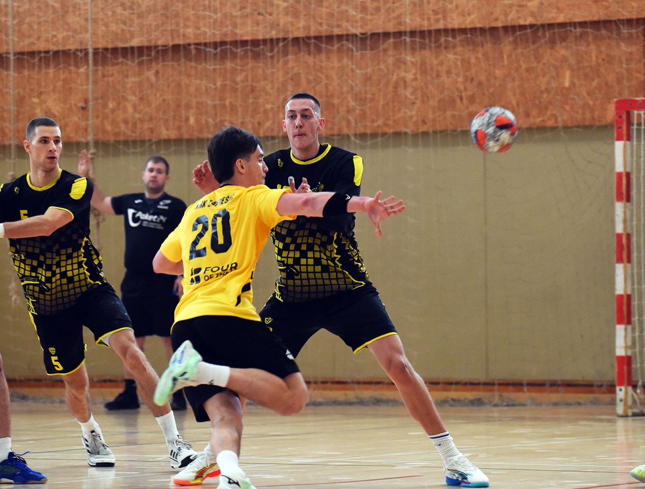 Memorijalni rukometni turnir Nebojsa Parezanin (5) Memorijalni rukometni turnir Nebojsa Parezanin (5)