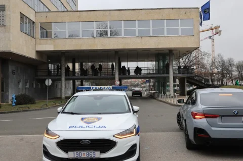 O-4b5ed88d-01e6-46b0-b282-e7b33cf0acf2-1200 O-4b5ed88d-01e6-46b0-b282-e7b33cf0acf2-1200