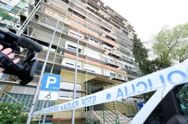 O-54372f84-0a4a-4b0a-b18c-2a7f843c95d7-760