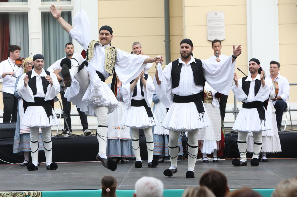 Karlovac: Nastup sudionika 26. Međunarodnog festivala folklora