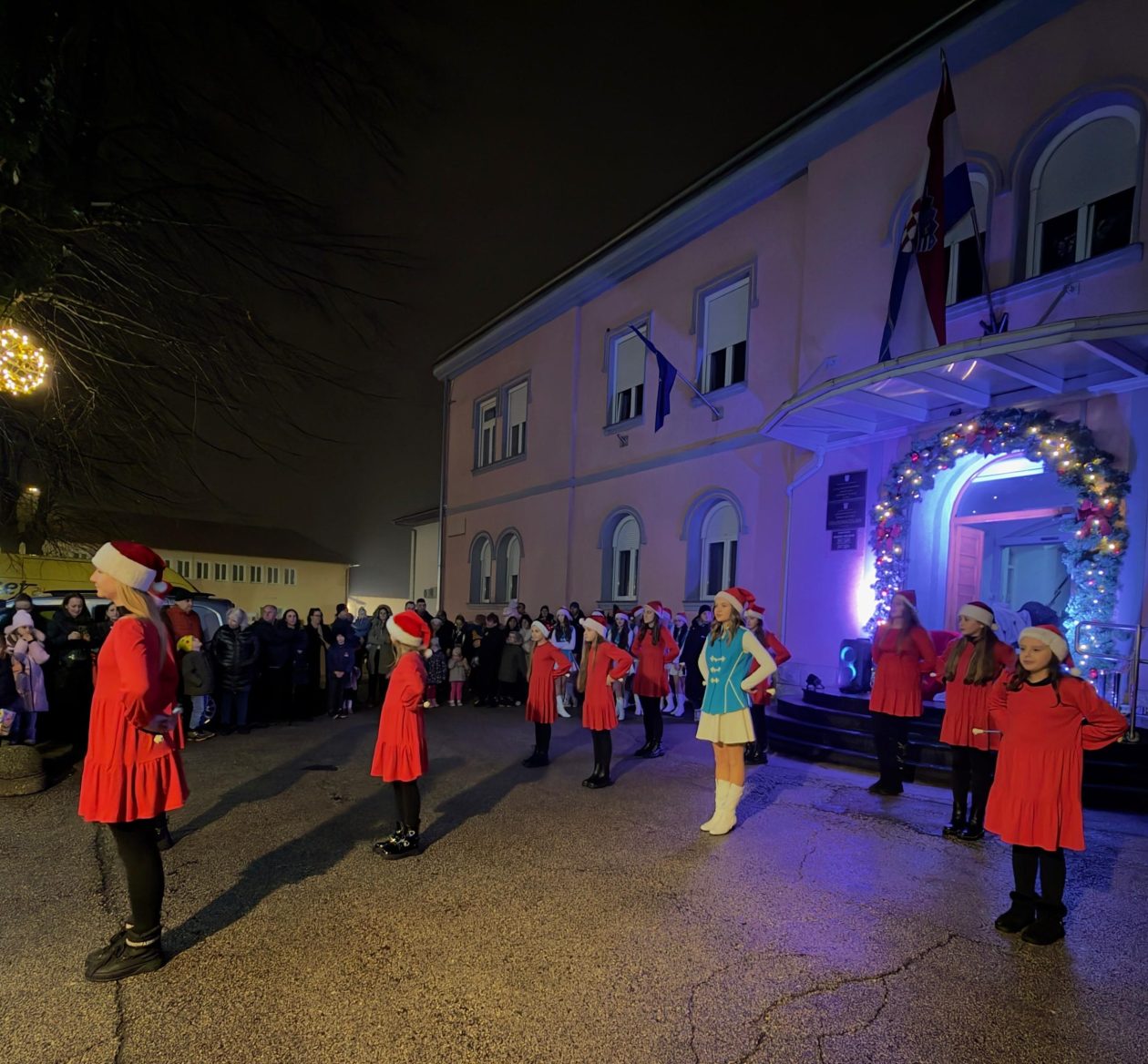 WhatsApp-Image-2025-12-08-at-08.22.15-5-scaled WhatsApp-Image-2025-12-08-at-08.22.15-5-scaled