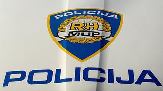 policija krađa policija krađa