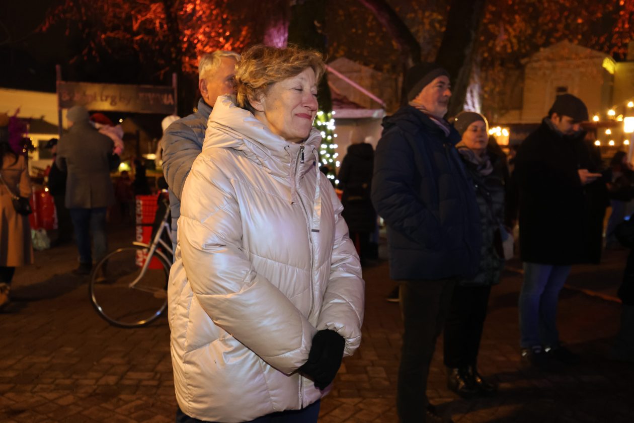 advent 2025 (10) advent 2025 (10)