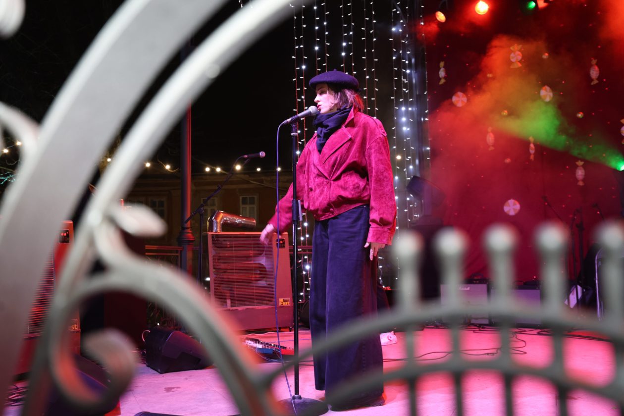 advent 2025 (30) advent 2025 (30)