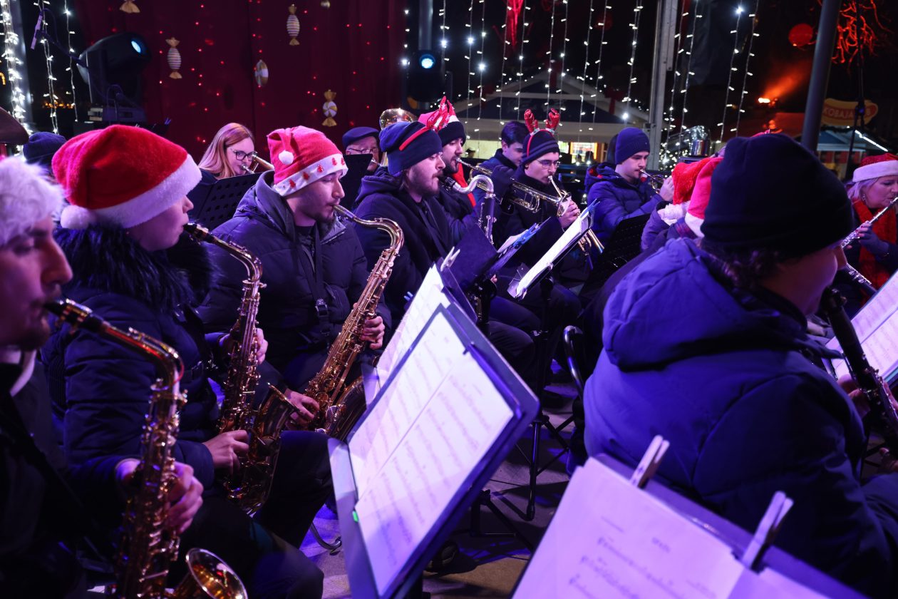 advent 2025 (4) advent 2025 (4)