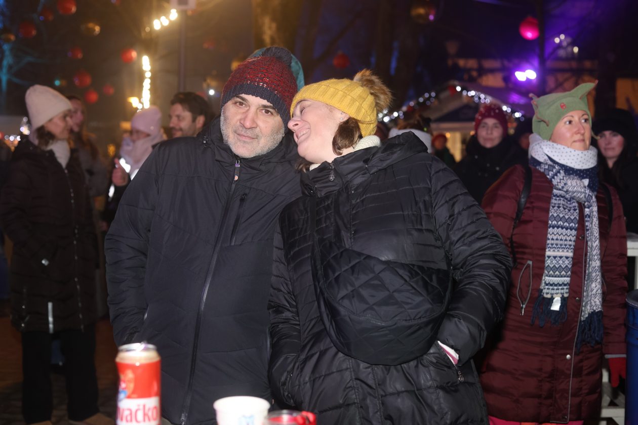 advent promenada (14) advent promenada (14)