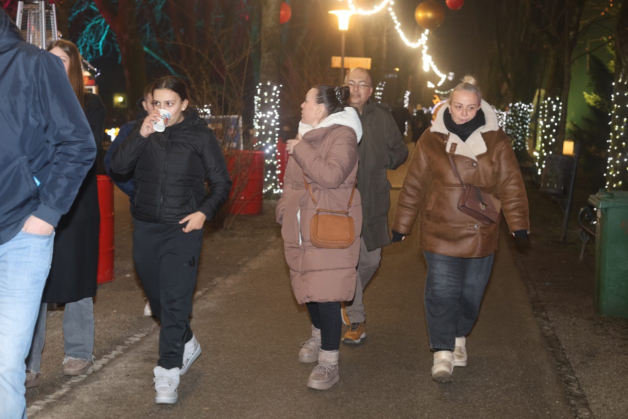 advent promenada (24) advent promenada (24)