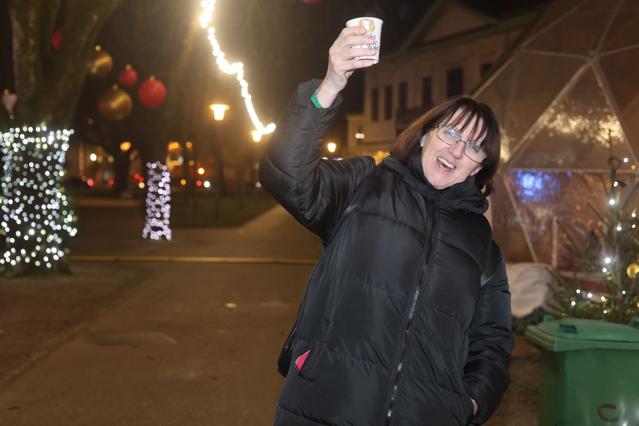 advent promenada (28) advent promenada (28)