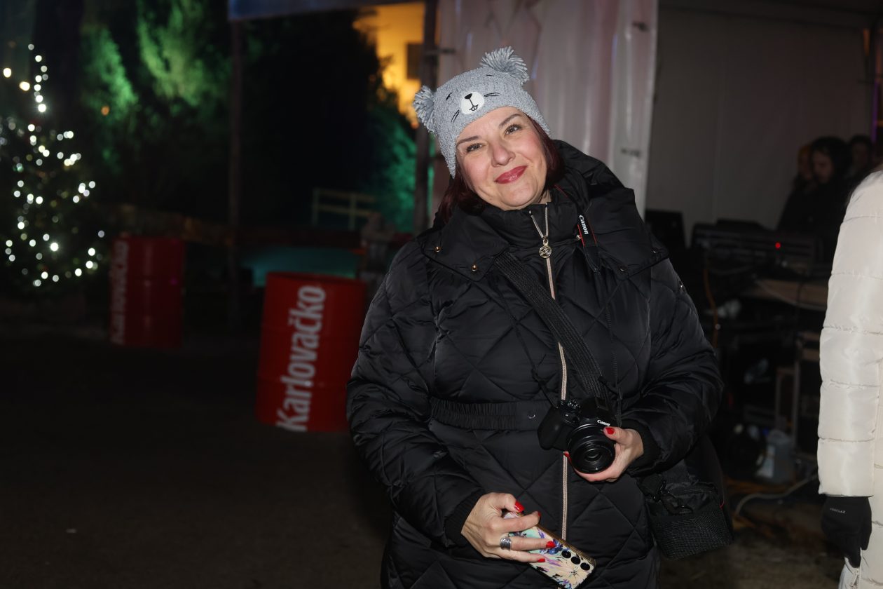 advent promenada (8) advent promenada (8)