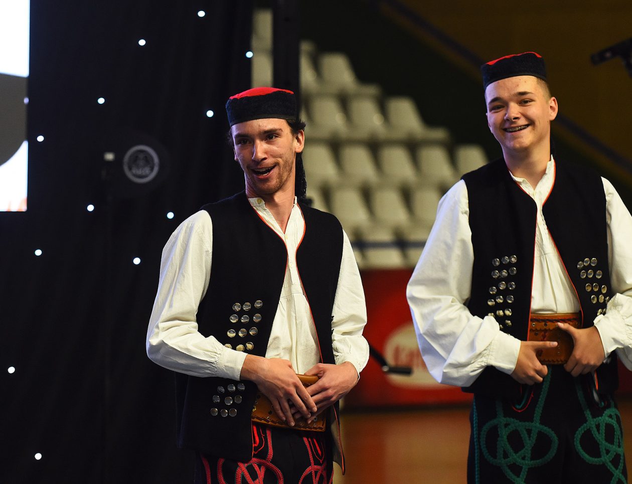 akademija gimnazija (27) akademija gimnazija (27)