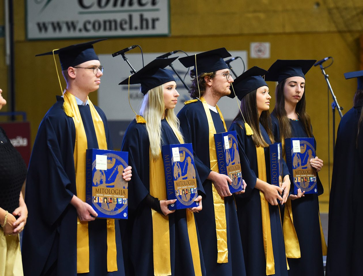akademija gimnazija (5) akademija gimnazija (5)
