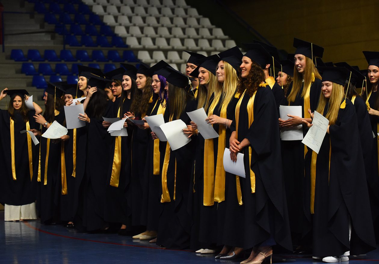akademija gimnazija (69) akademija gimnazija (69)