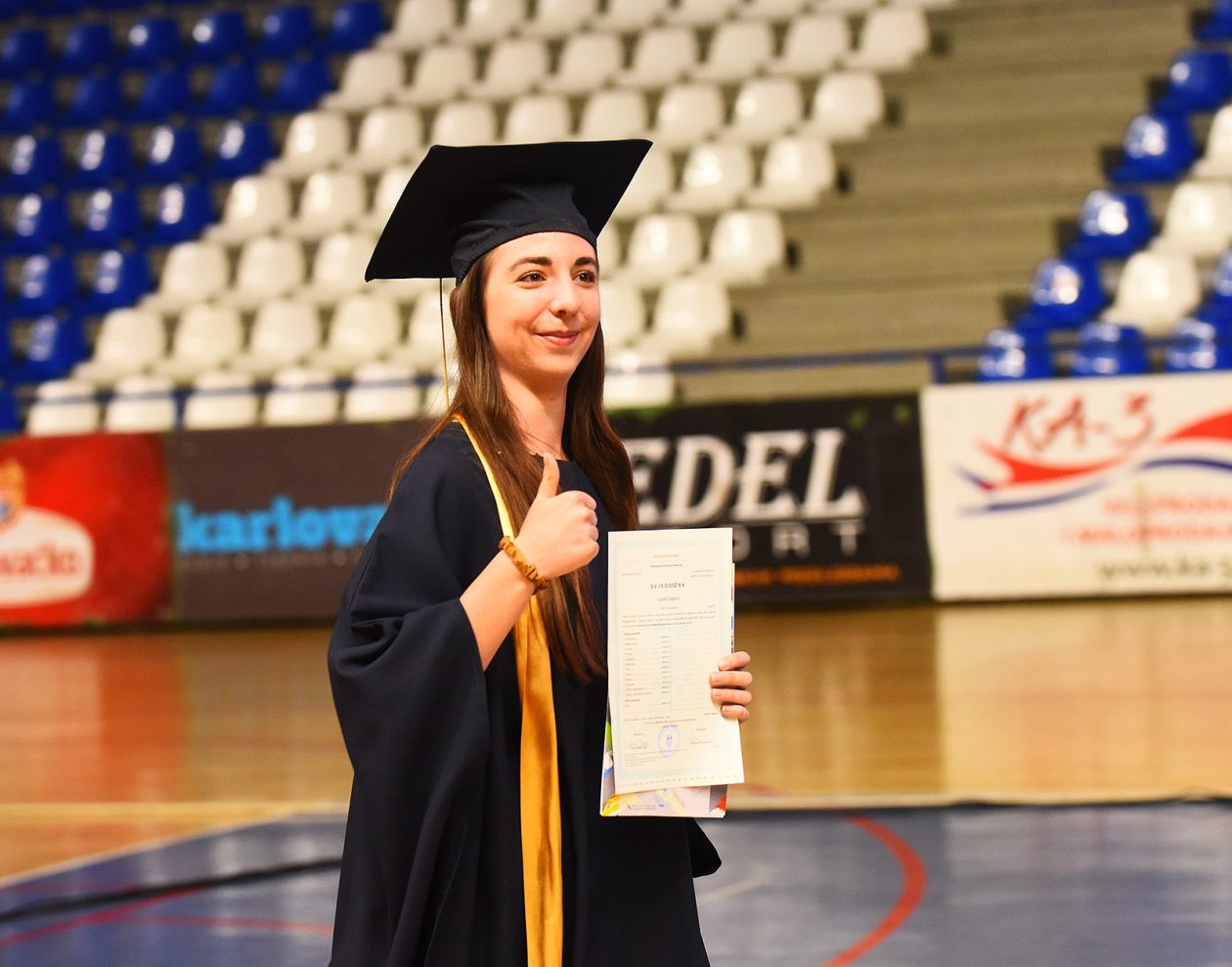 akademija gimnazija (74) akademija gimnazija (74)