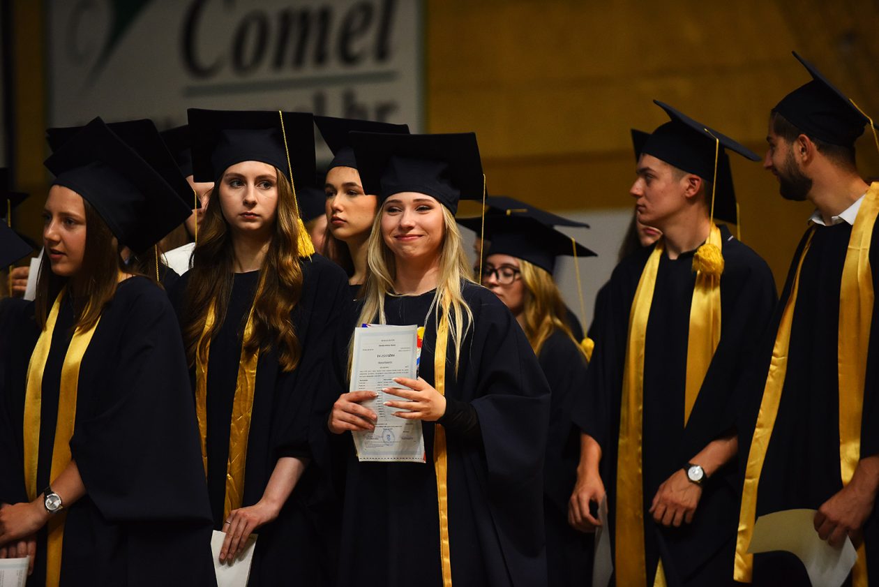 akademija gimnazija (78) akademija gimnazija (78)