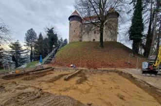arheolozi stari grad dubovac (4)