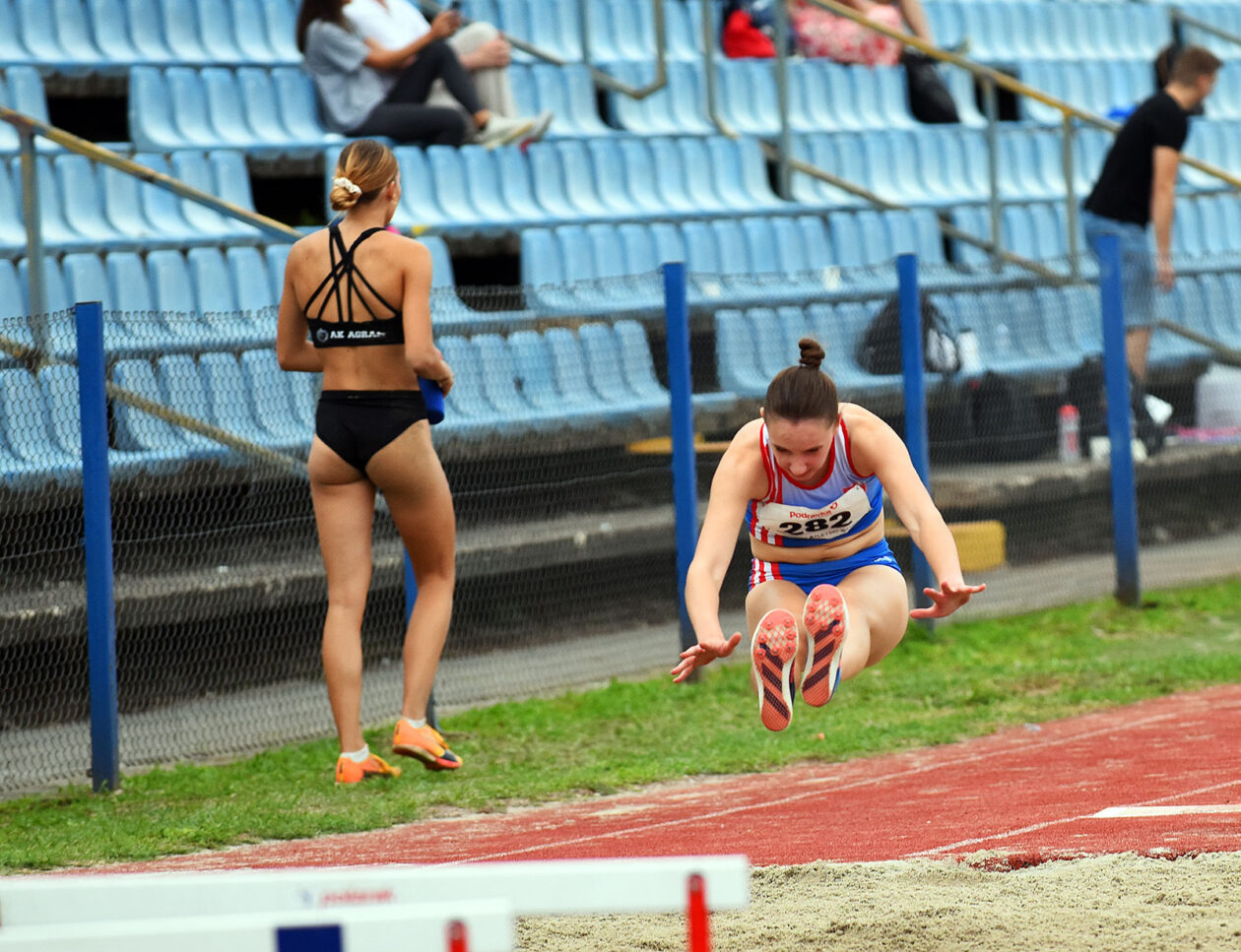 atletika (25) atletika (25)