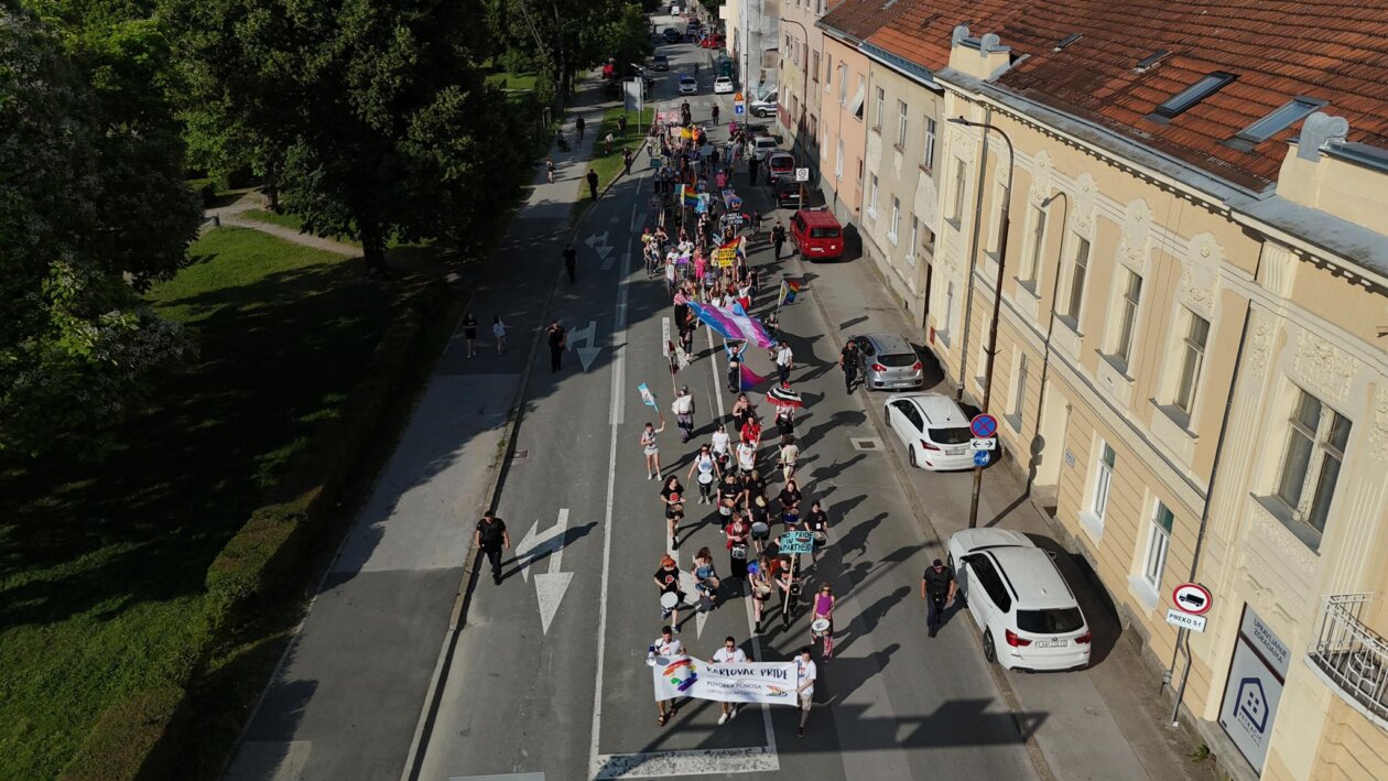 b71ff5be-5434-4ee7-9f8e-53b0417df13d