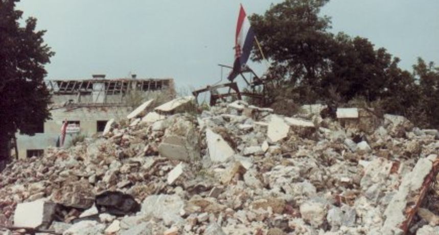 cetingradrusevina cetingradrusevina