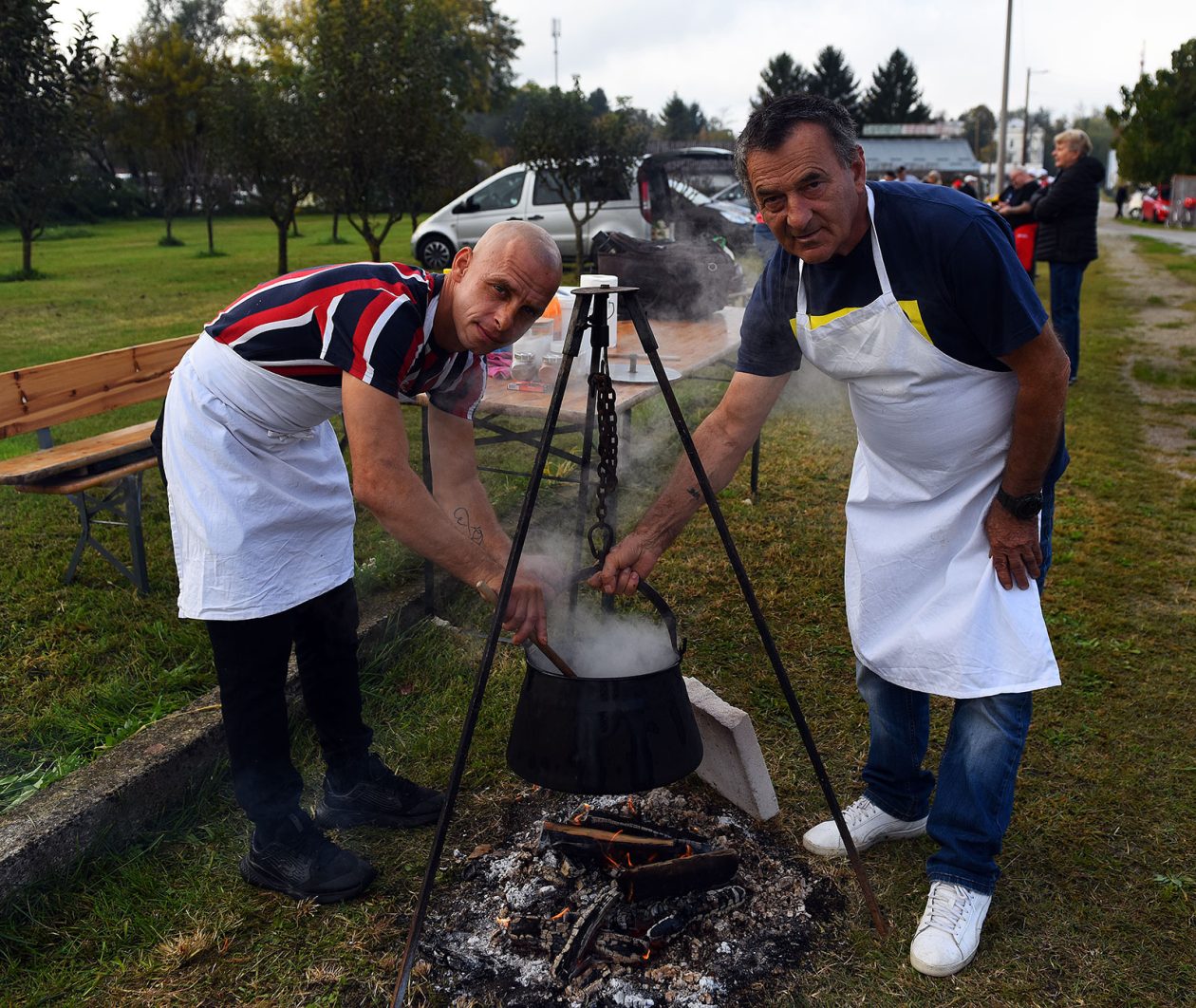 beskucnici (9) beskucnici (9)
