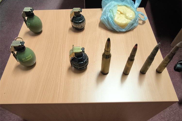 bombe metak policija bombe metak policija