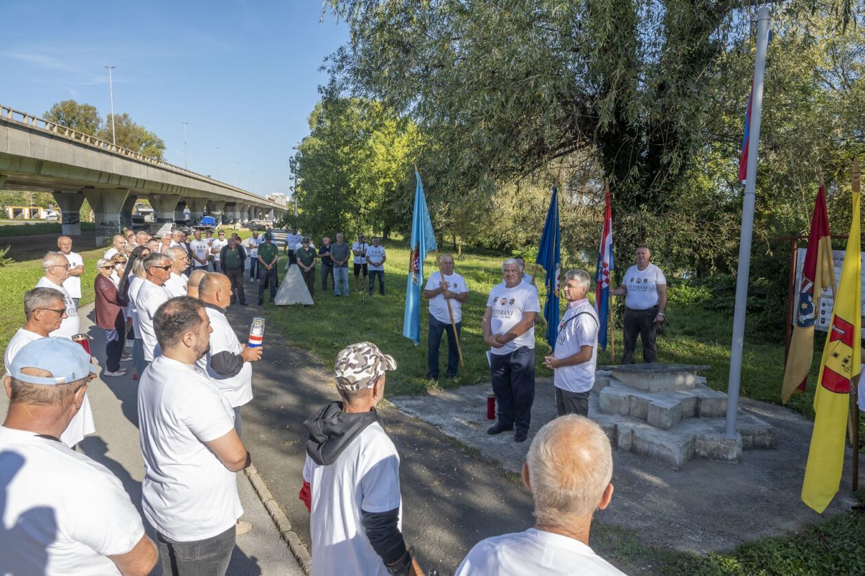 branitelji_veterani (24) branitelji_veterani (24)
