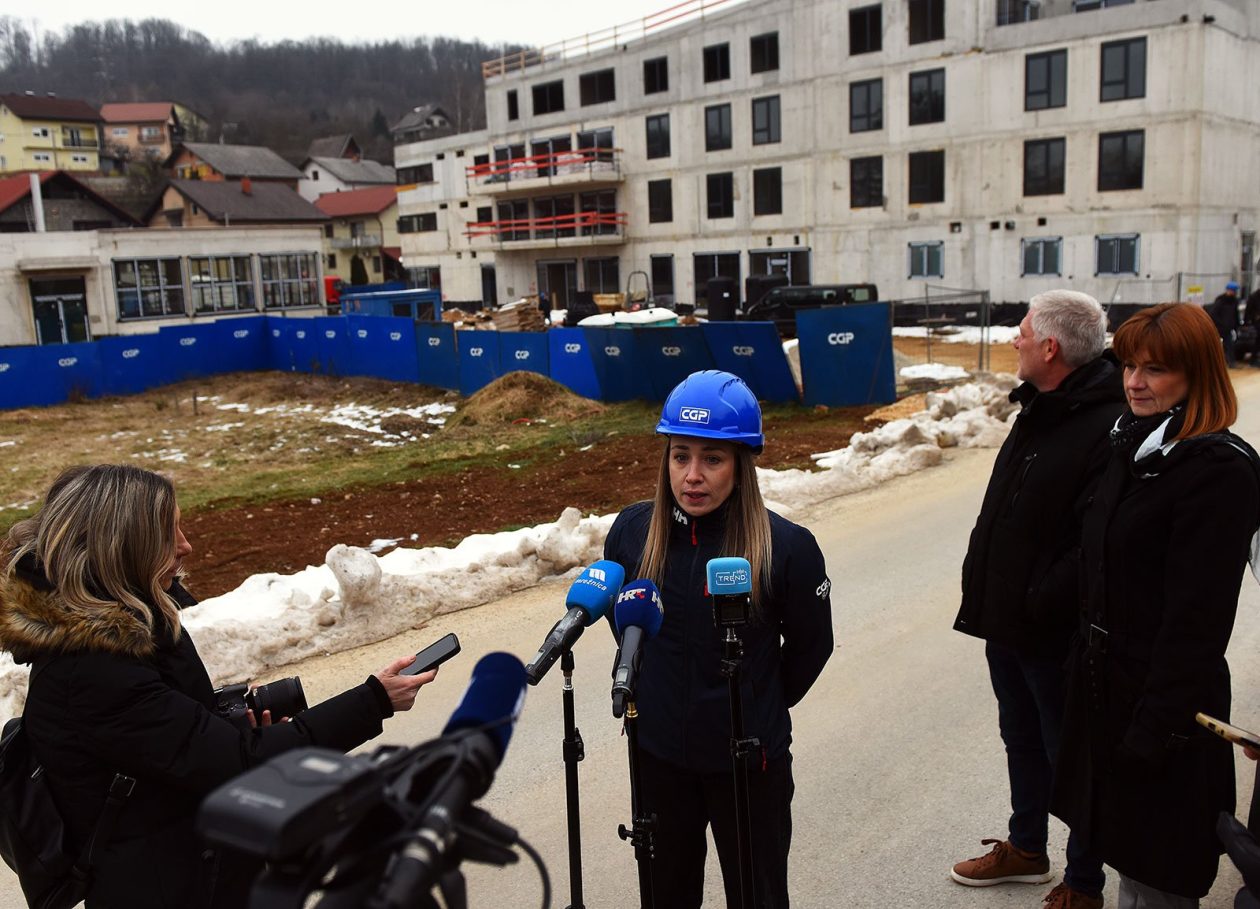 centar za starije osobe duga resa (6)