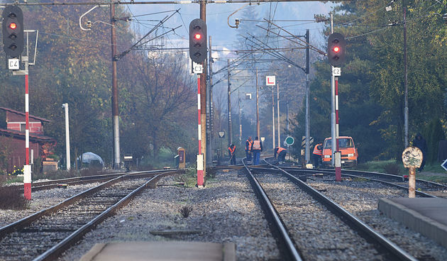 dugaresazeljeznicakolodvorvlak(14)
