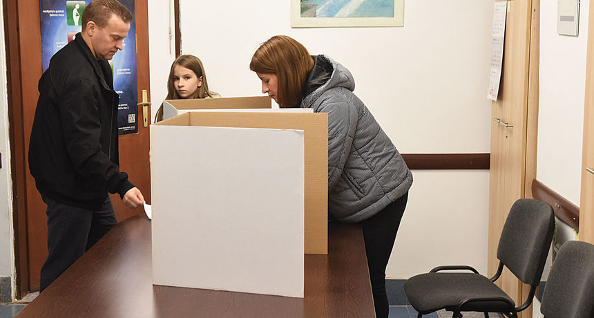 izbori(10) izbori(10)