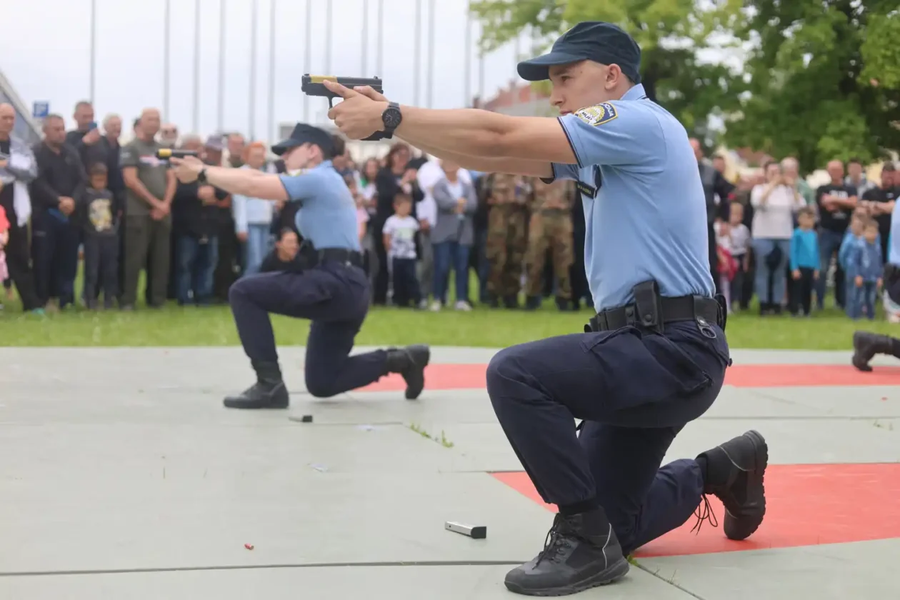dan drzavnosti vunsko polje (9) dan drzavnosti vunsko polje (9)