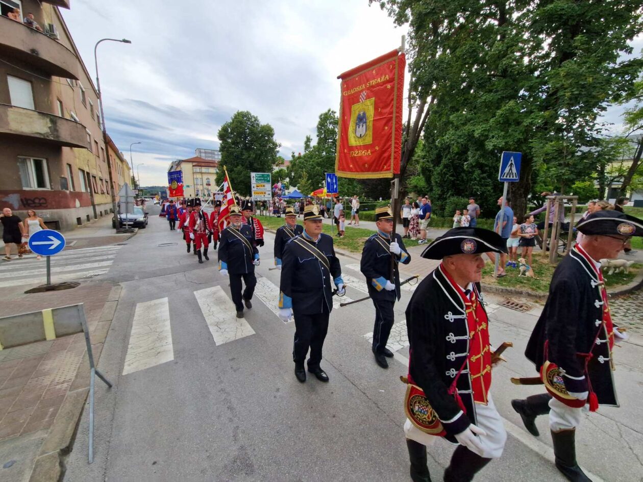 dan grada karlovca (15)