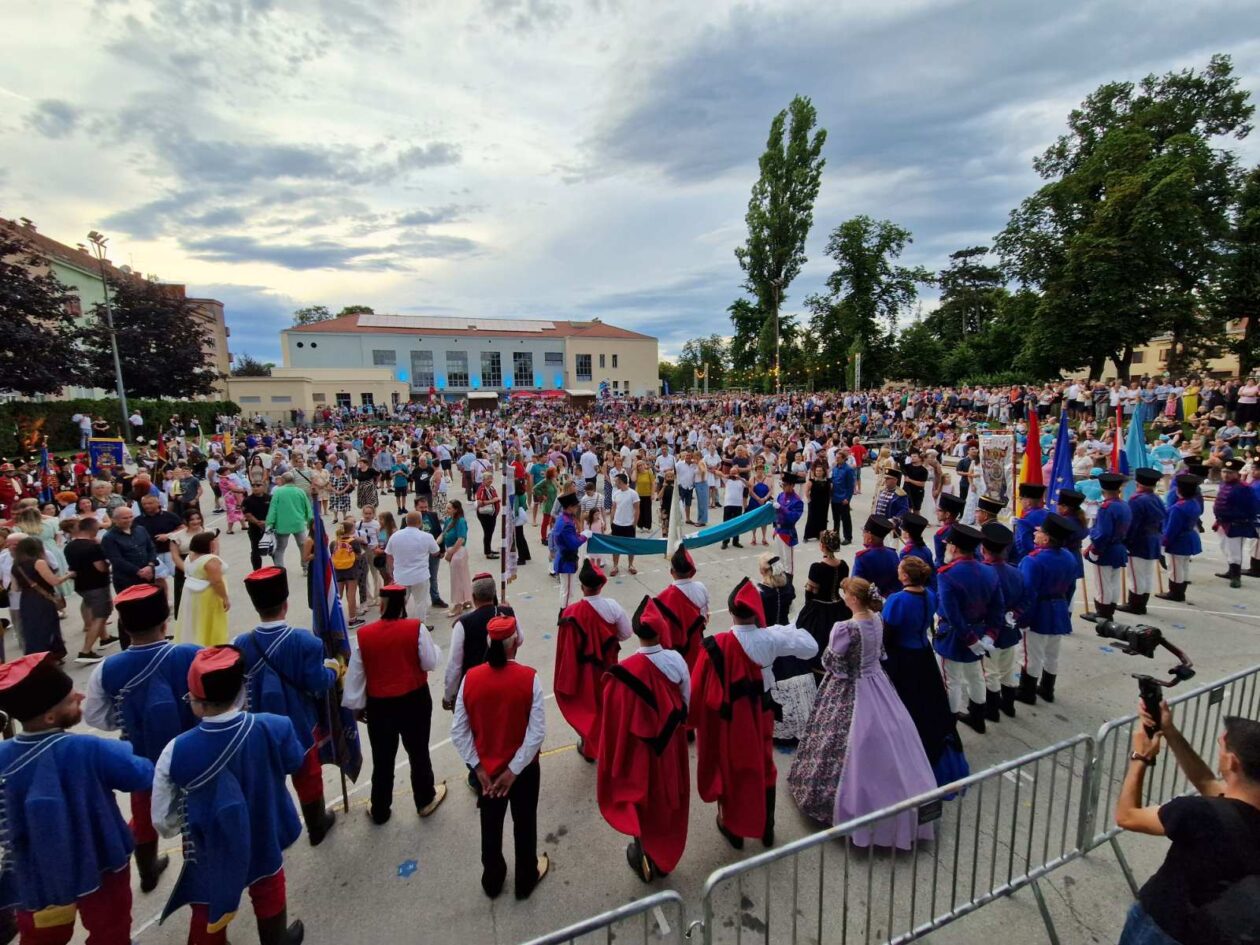 dan grada karlovca (3)
