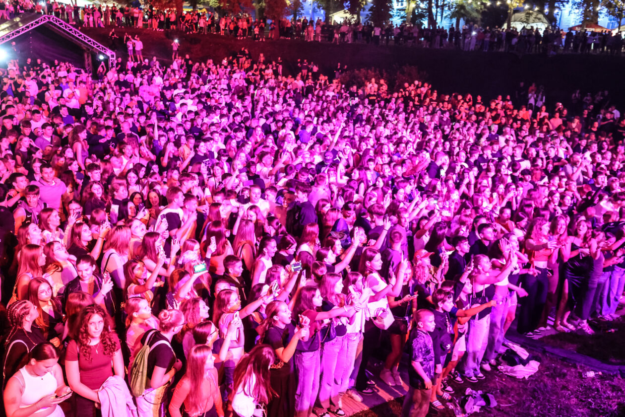 dani piva antonela (25) dani piva antonela (25)