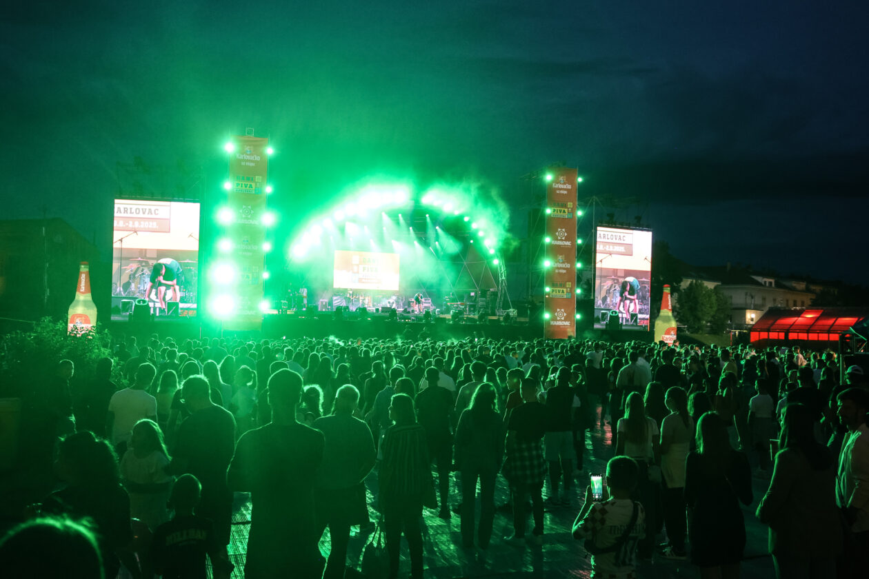 dani piva antonela (27) dani piva antonela (27)