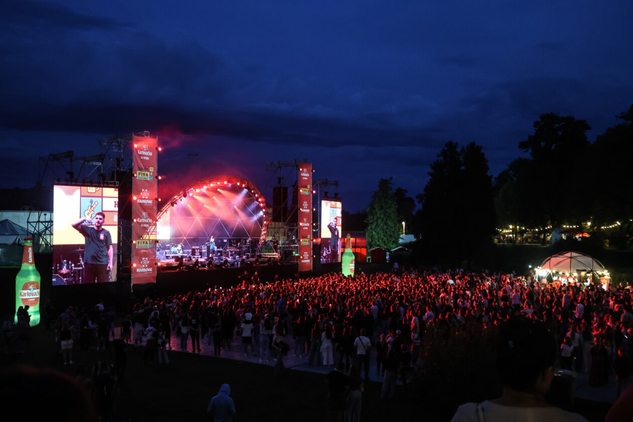 dani piva antonela (28) dani piva antonela (28)