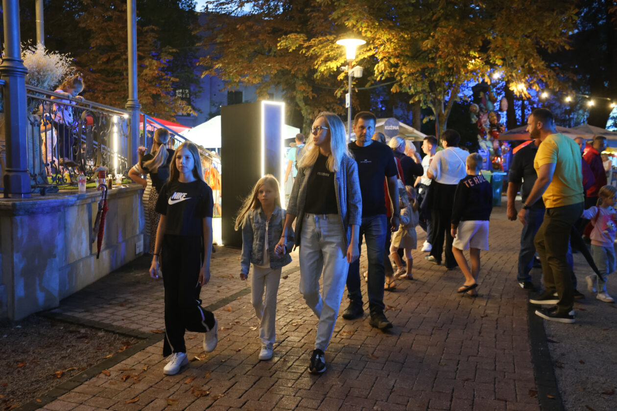 dani piva antonela (36) dani piva antonela (36)