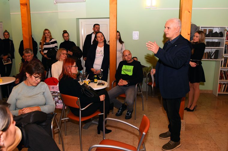 denis stosic izlozba (5) denis stosic izlozba (5)