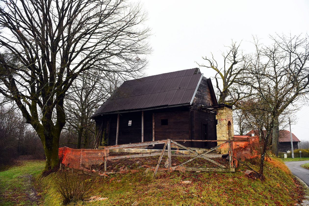 drvena crkva draganic (1) drvena crkva draganic (1)