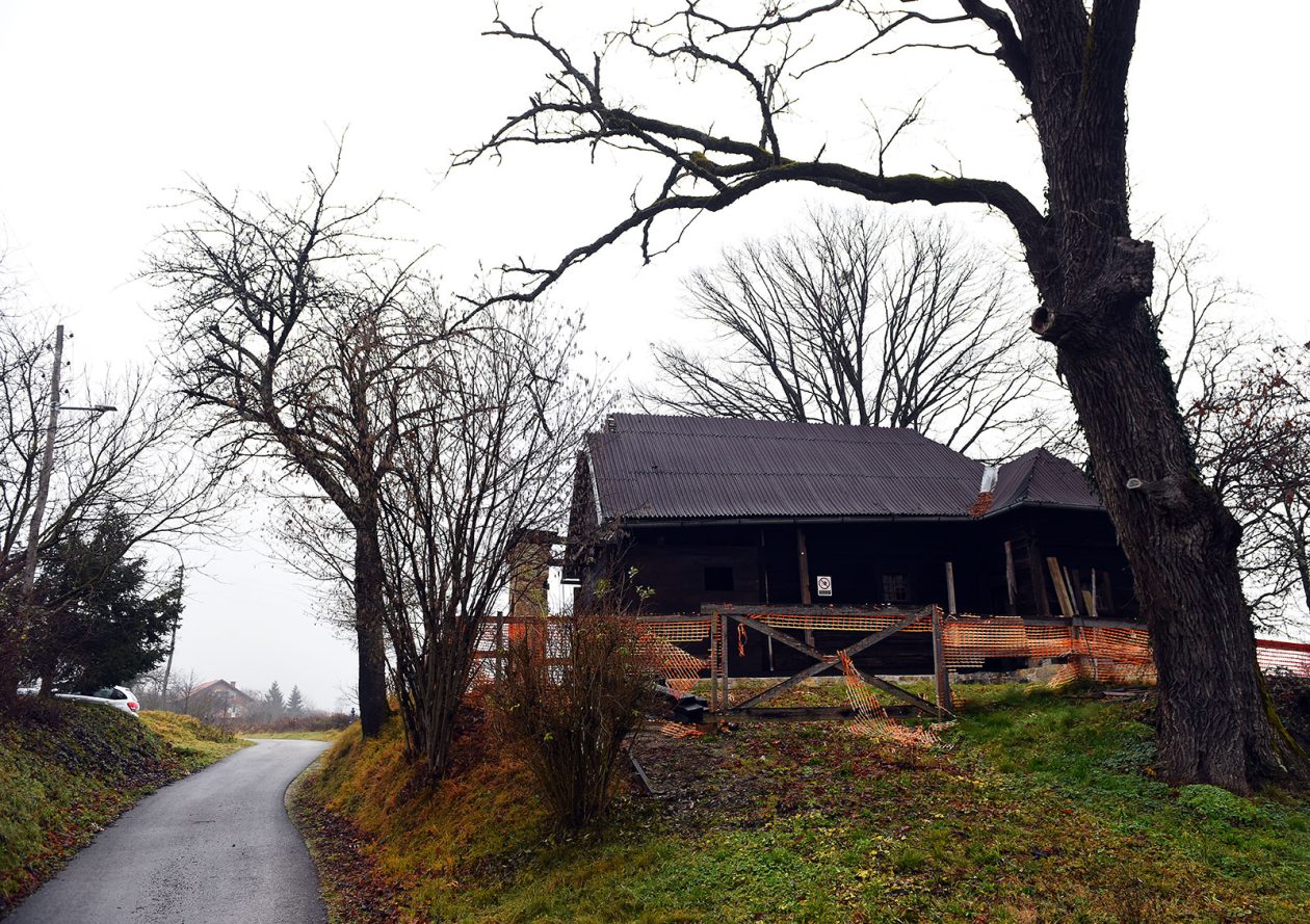 drvena crkva draganic (12) drvena crkva draganic (12)